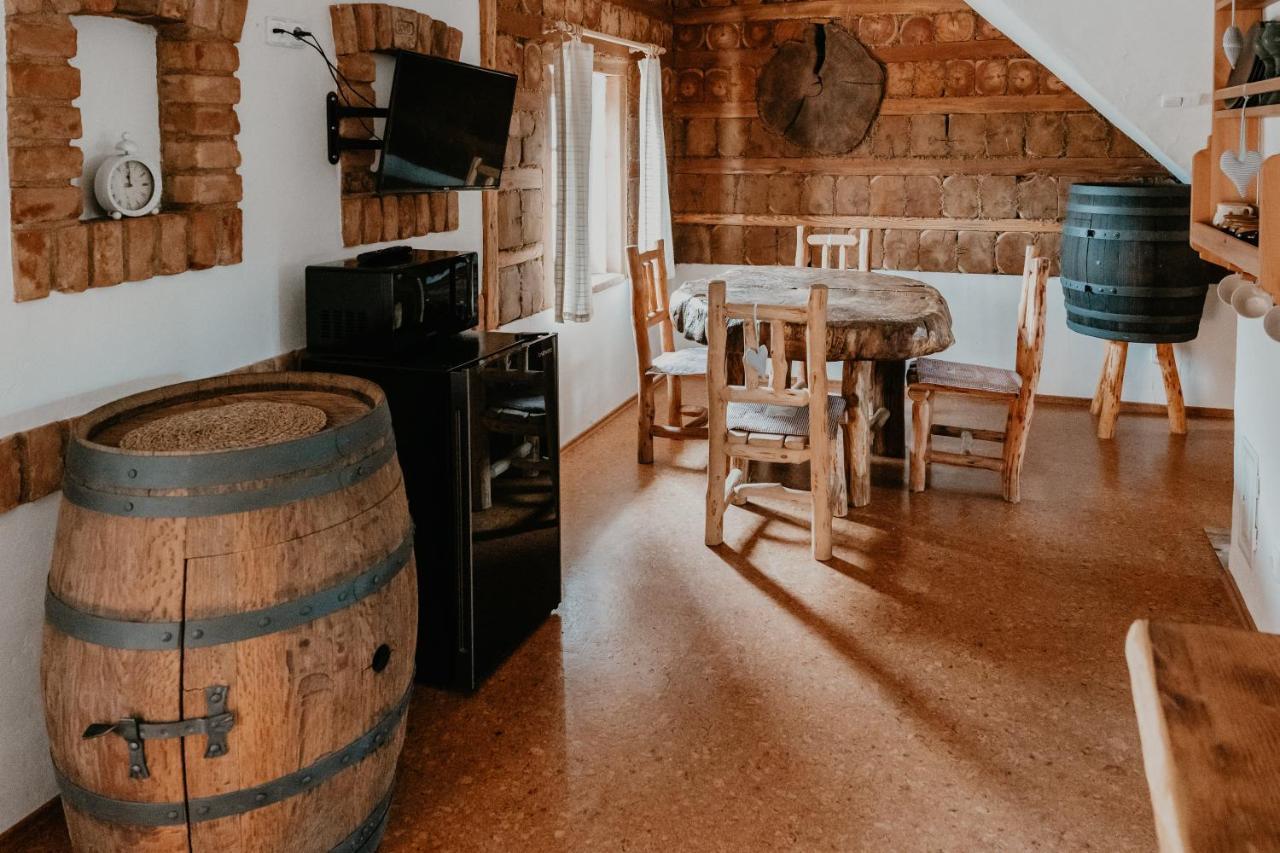 Osada Havranu Hotel Hnanice  Luaran gambar