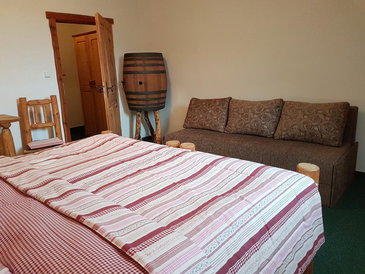 Osada Havranu Hotel Hnanice  Luaran gambar